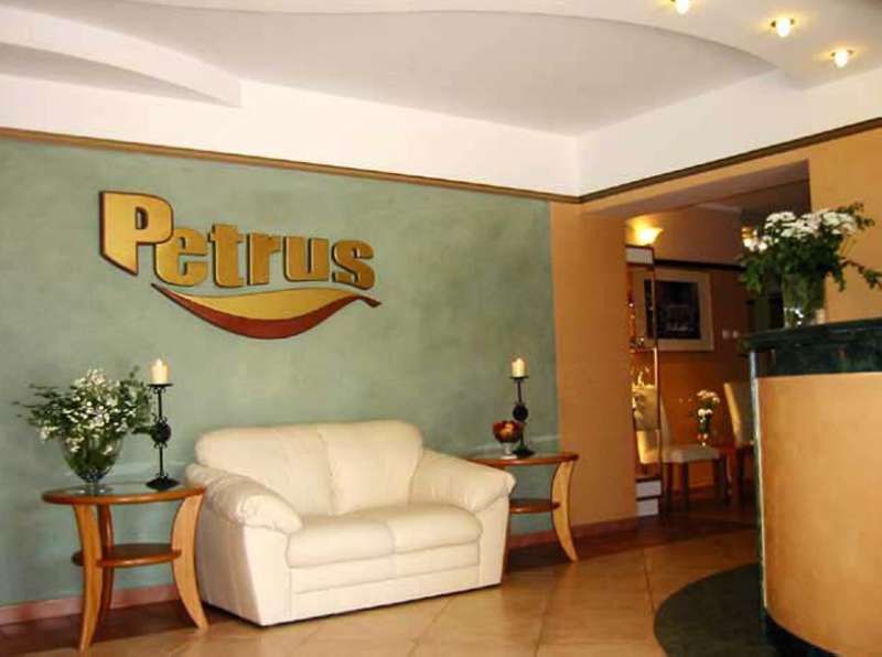 Hotel Petrus Krakow Bagian luar foto